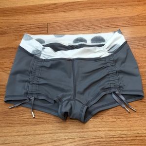 Lululemon booty shorts